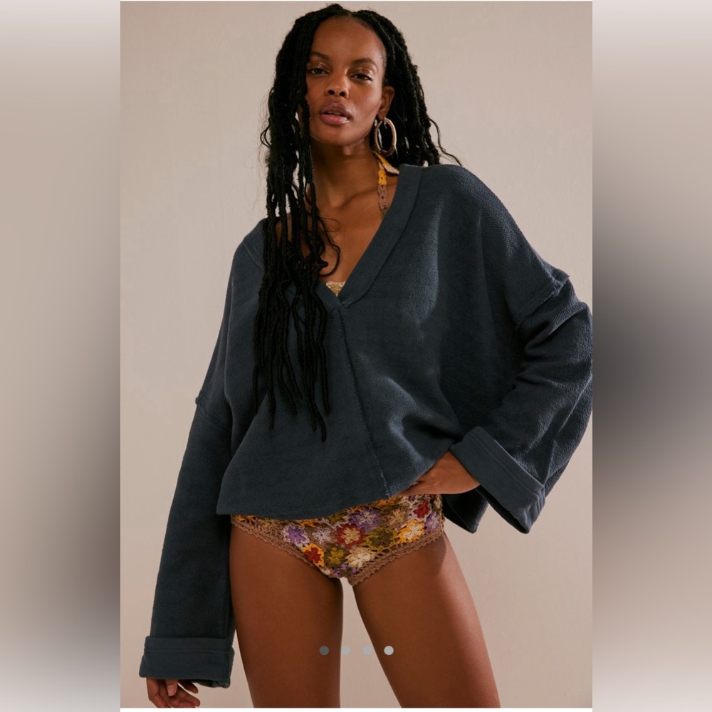 Free People Sweater/Sweatshirt Beach Alryia Solid Pullover Moonlit Ocean